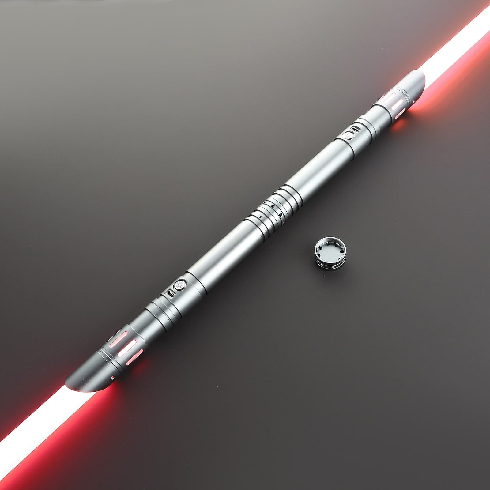 Master / Durasaber
Doppelklingen-Lichtschwert – Bild 2